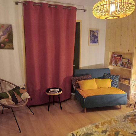 Le 28 Bed & Breakfast Uzerche Eksteriør bilde
