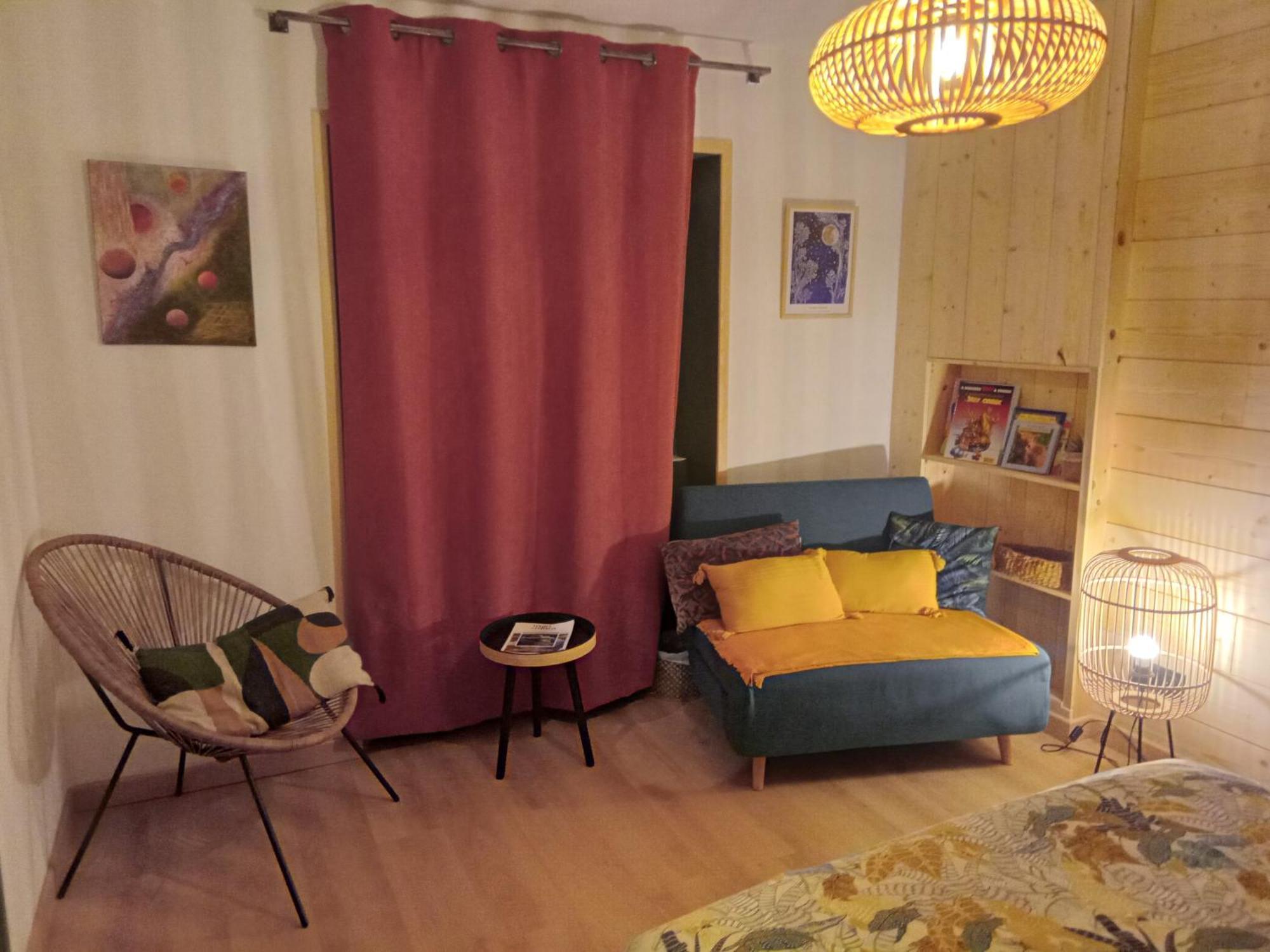Le 28 Bed & Breakfast Uzerche Eksteriør bilde